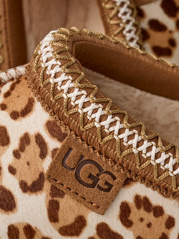 UGG Tazz Plains Chaussons imprimé animal pour femme